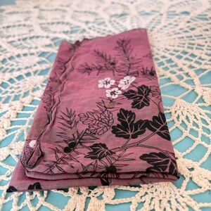 Vintage handkerchief with floral ombré effect. 1940s.